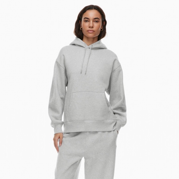Aritzia | Cozy Fleece Boyfriend Hoodie - Picture 2 of 6